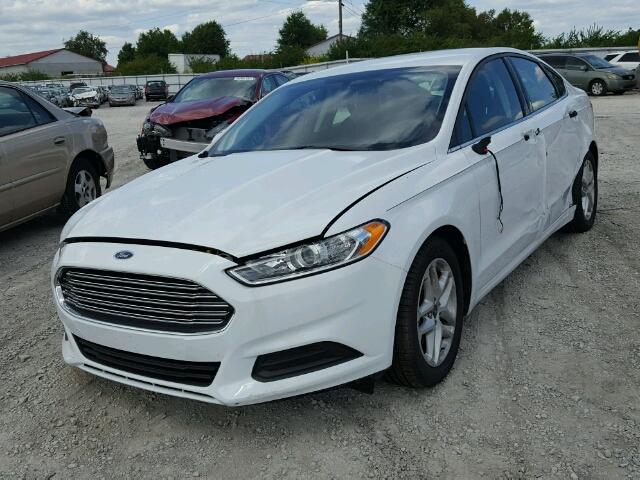 3FA6P0H71GR380084 - 2016 FORD FUSION SE WHITE photo 2