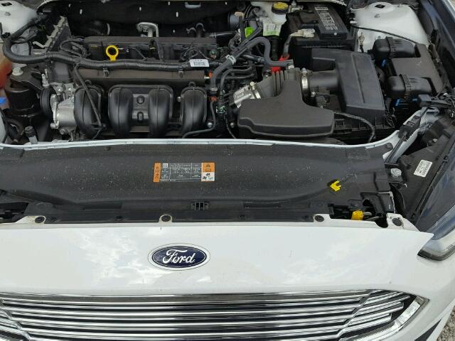 3FA6P0H71GR380084 - 2016 FORD FUSION SE WHITE photo 7