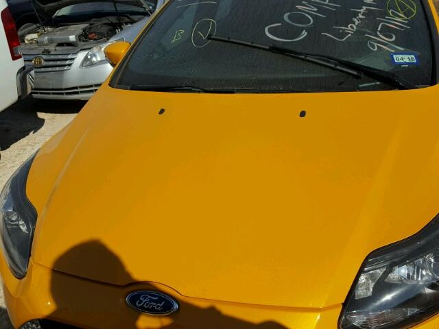 1FADP3L95EL221596 - 2014 FORD FOCUS YELLOW photo 7