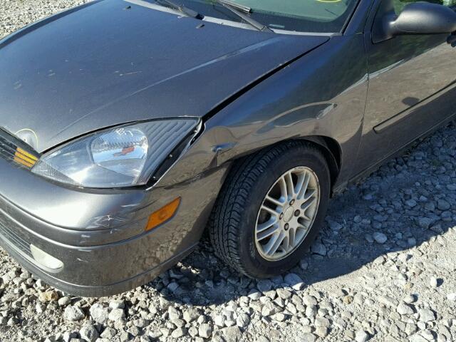 1FAFP34383W318841 - 2003 FORD FOCUS SE C GRAY photo 9