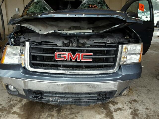 2GTEK19J171548170 - 2007 GMC SIERRA K15 BLUE photo 7