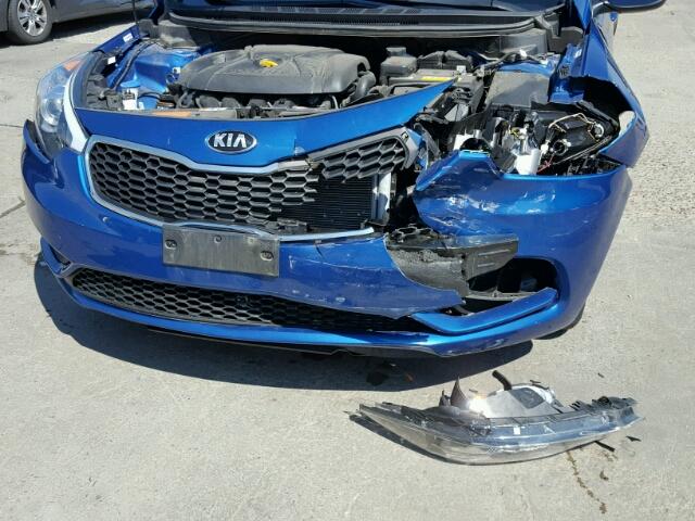 KNAFX4A67F5311496 - 2015 KIA FORTE LX BLUE photo 7