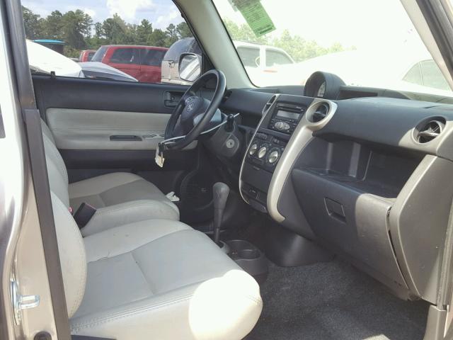 JTLKT324X64097215 - 2006 TOYOTA SCION XB Сұр фото 5