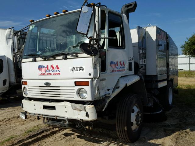 49HAADBV07DX61369 - 2007 STERLING TRUCK SC 8000 WHITE photo 2