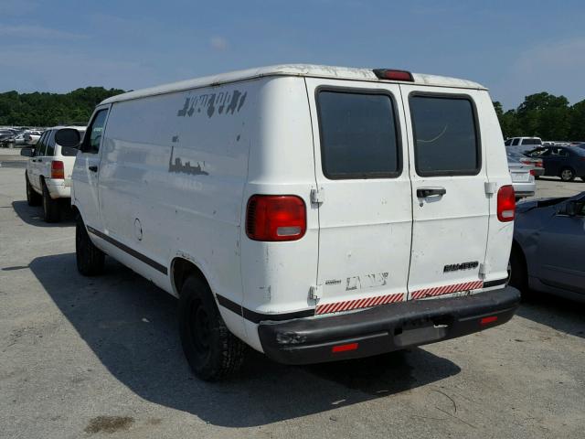 2B7HB11X52K125432 - 2002 DODGE RAM VAN B1 WHITE photo 3