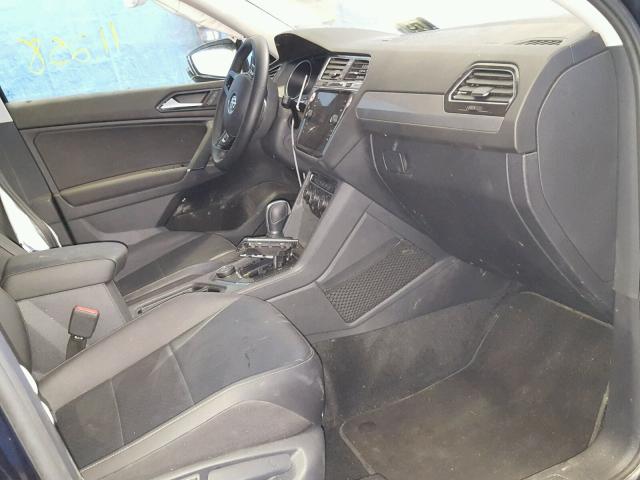 3VV2B7AX6JM130369 - 2018 VOLKSWAGEN TIGUAN SE Schwarz Foto 5
