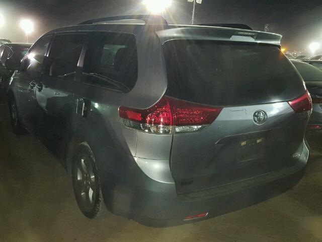 5TDKK3DC6DS368159 - 2013 TOYOTA SIENNA LE SILVER photo 3