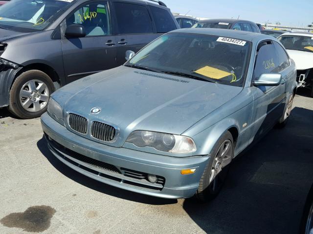 WBABN33402PG58549 - 2002 BMW 325 CI TEAL photo 2