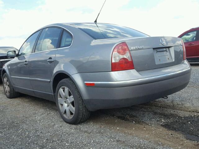 WVWTH63BX3P256826 - 2003 VOLKSWAGEN PASSAT GLX SILVER photo 3