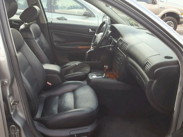 WVWTH63BX3P256826 - 2003 VOLKSWAGEN PASSAT GLX SILVER photo 5