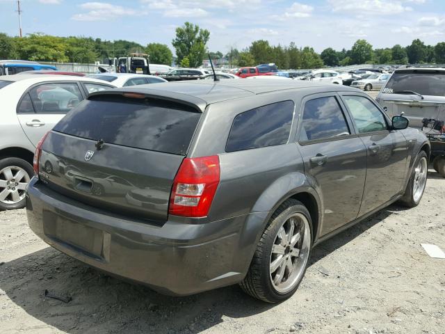 2D4FV47T48H167930 - 2008 DODGE MAGNUM GRAY photo 4