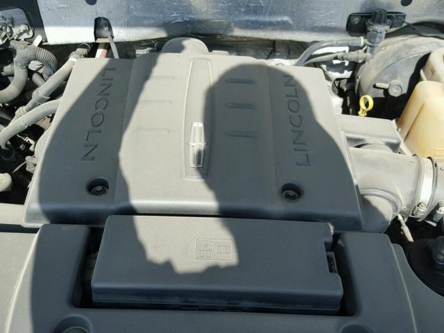 5LMFU27558LJ19869 - 2008 LINCOLN NAVIGATOR Czarny zdjęcie 7