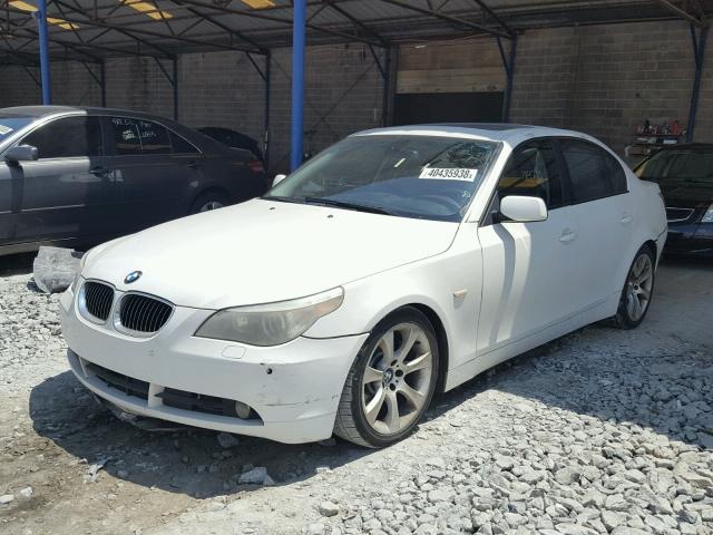 WBANB33505CN63853 - 2005 BMW 545 I WHITE photo 2