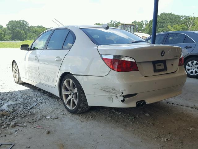 WBANB33505CN63853 - 2005 BMW 545 I WHITE photo 3