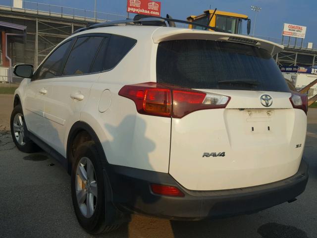 JTMWFREV9DD000479 - 2013 TOYOTA RAV4 XLE WHITE photo 3