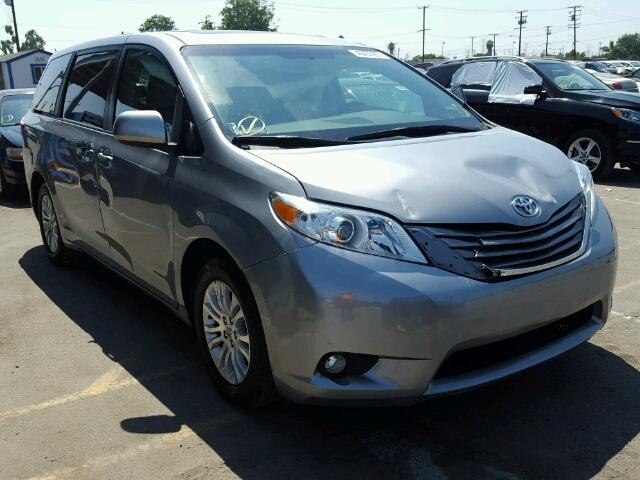 5TDYZ3DCXHS795095 - 2017 TOYOTA SIENNA XLE SILVER photo 1