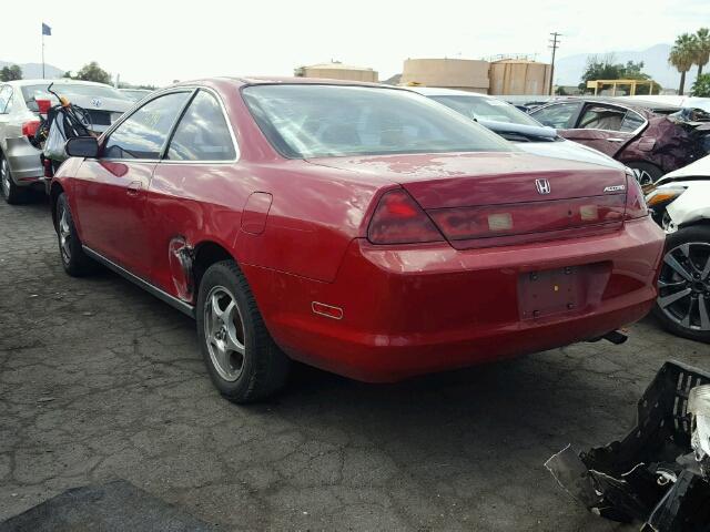 1HGCG3246WA007954 - 1998 HONDA ACCORD LX RED photo 3