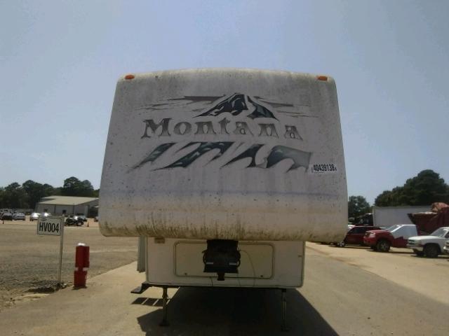 4YDF368205D511456 - 2005 KEYSTONE MONTANA WHITE photo 8