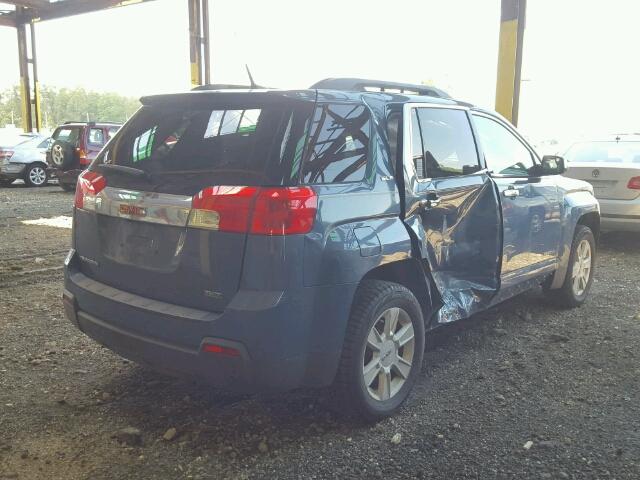 2GKALSEK2C6134638 - 2012 GMC TERRAIN SL BLUE photo 4