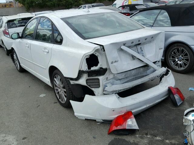 YV1MS390792458338 - 2009 VOLVO S40 2.4I WHITE photo 3