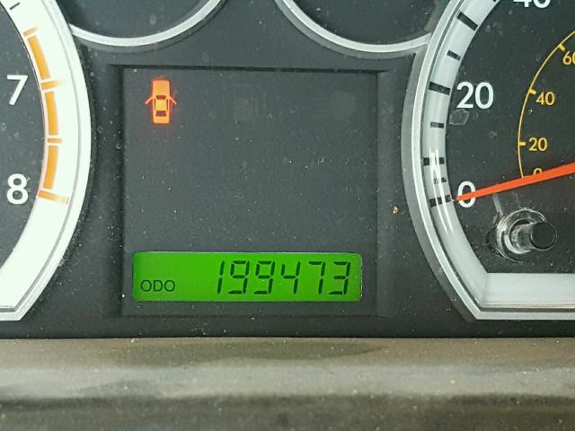 KL1TD5DE4BB220566 - 2011 CHEVROLET AVEO LS SILVER photo 8