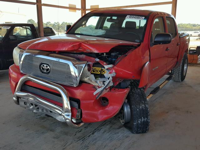 5TELU42N66Z194012 - 2006 TOYOTA TACOMA DOU RED photo 2