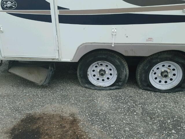 4X4TRLT259D103786 - 2009 FORR ROCKWOOD 白色 照片 8