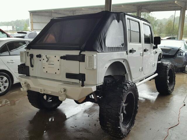 1J4BA6H19BL536074 - 2011 JEEP WRANGLER U WHITE photo 4