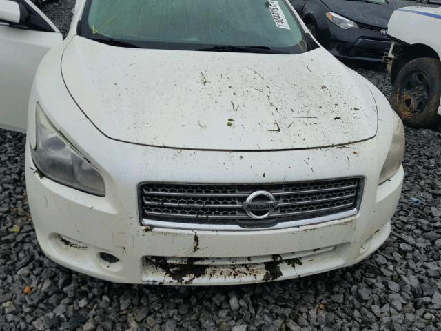 1N4AA51E19C822221 - 2009 NISSAN MAXIMA WHITE photo 9