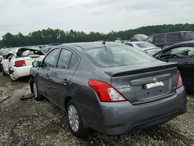 3N1CN7AP0GL863495 - 2016 NISSAN VERSA S GRAY photo 3