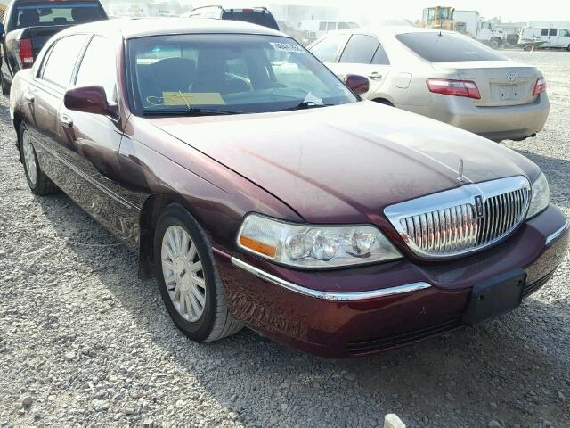 1LNHM83W64Y670712 - 2004 LINCOLN TOWN CAR U MAROON photo 1