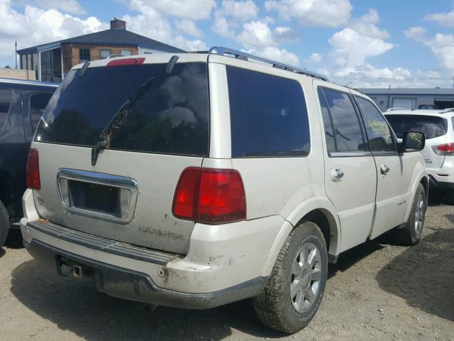 5LMFU28515LJ18907 - 2005 LINCOLN NAVIGATOR 白色 照片 4