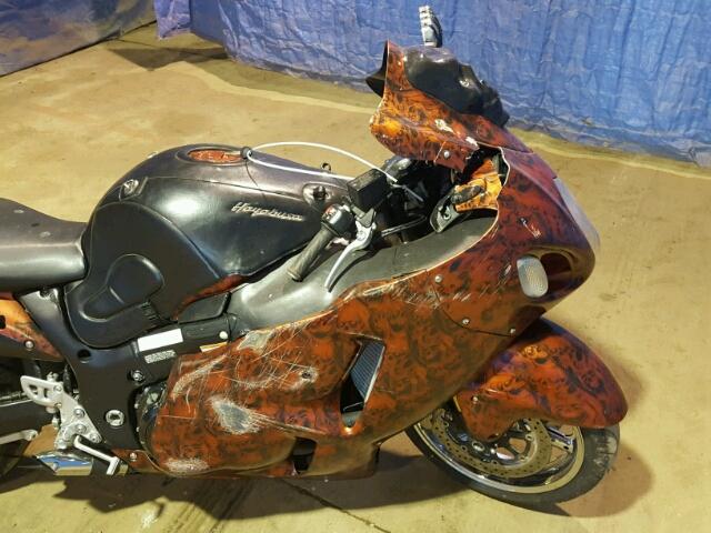 JS1GW71A652109405 - 2005 SUZUKI GSX1300 RK ORANGE photo 5