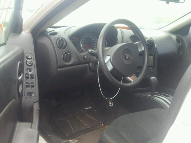 2G2WP552861273699 - 2006 PONTIAC GRAND PRIX WHITE photo 9