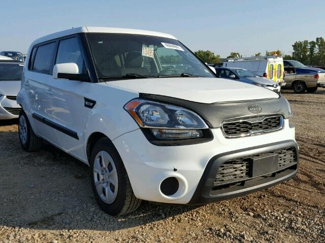 KNDJT2A52C7452674 - 2012 KIA SOUL WHITE photo 1