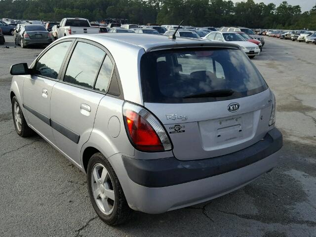 KNADE163866099678 - 2006 KIA RIO 5 SILVER photo 3