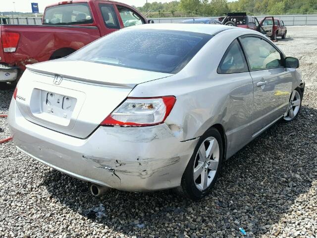 2HGFG12848H540149 - 2008 HONDA CIVIC EX SILVER photo 4