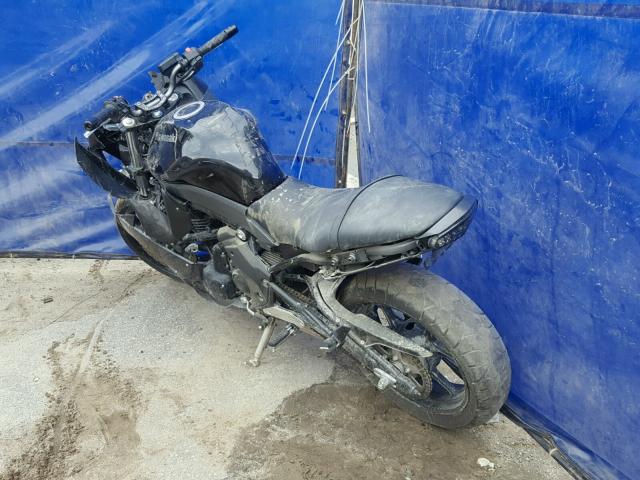 JKAEXEC16BDA69271 - 2011 KAWASAKI EX650 C 黑色 照片 3