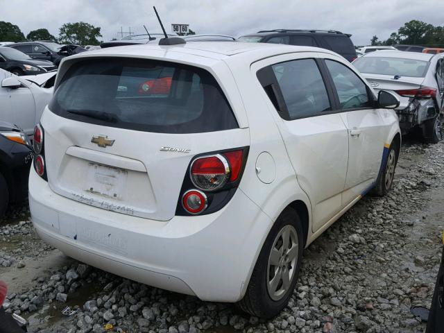 1G1JA6SH7F4155971 - 2015 CHEVROLET SONIC LS WHITE photo 4