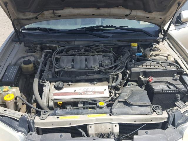 JN1CA31D11T620646 - 2001 NISSAN MAXIMA GXE GOLD photo 7