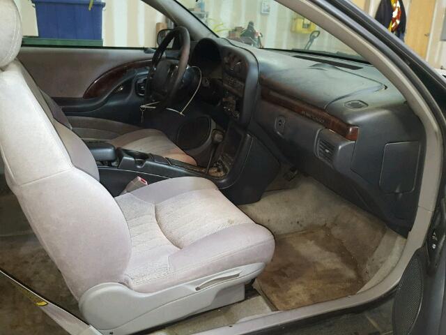 2G1WW12MXV9322567 - 1997 CHEVROLET MONTE CARL 绿色 照片 5