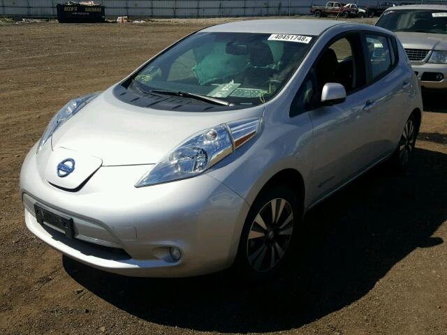 1N4AZ0CP8FC323678 - 2015 NISSAN LEAF S SILVER photo 2