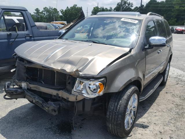 1A8HW58247F554940 - 2007 CHRYSLER ASPEN LIMI GOLD photo 2