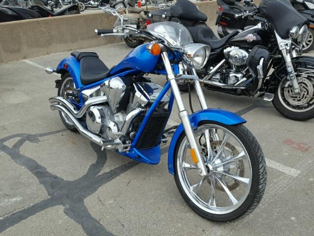 JH2SC6116AK000561 - 2010 HONDA VT1300 BLUE photo 1