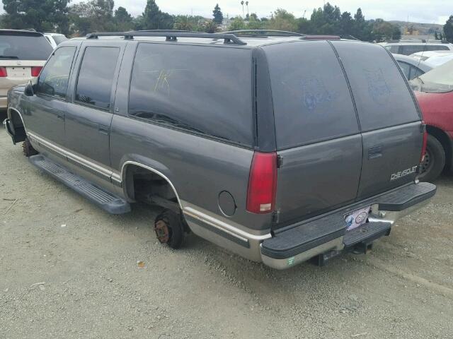 1GNFK16RXXJ510805 - 1999 CHEVROLET SUBURBAN GRAY photo 3