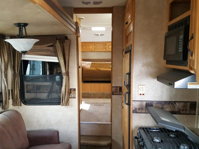 4YDF25223B1530943 - 2011 KEYSTONE SPRINTER WHITE photo 5