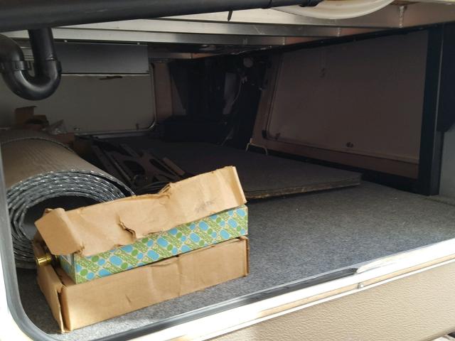 4YDF25223B1530943 - 2011 KEYSTONE SPRINTER WHITE photo 9