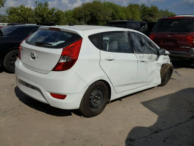 KMHCT5AE0FU213510 - 2015 HYUNDAI ACCENT WHITE photo 4