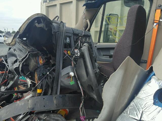 3AKJGBDV8JSJR6283 - 2018 FREIGHTLINER CASCADIA 1 BLUE photo 5