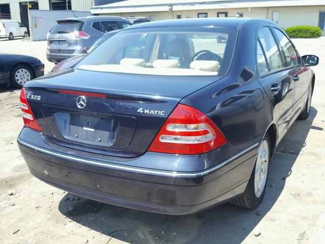 WDBRF84J83F376369 - 2003 MERCEDES-BENZ C 320 4MAT BLUE photo 4